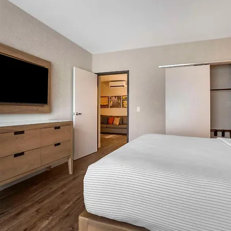 Cambria Hotel Austin Airport Exterior foto